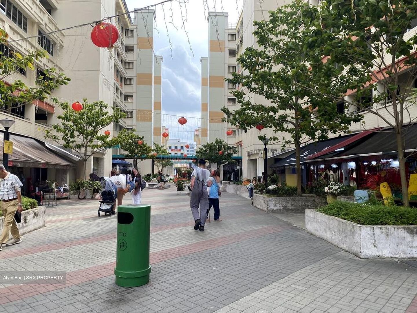 Tampines Heart (D18), Shop House #523192141